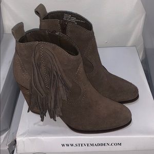 STEVE MADDEN BOOTIES